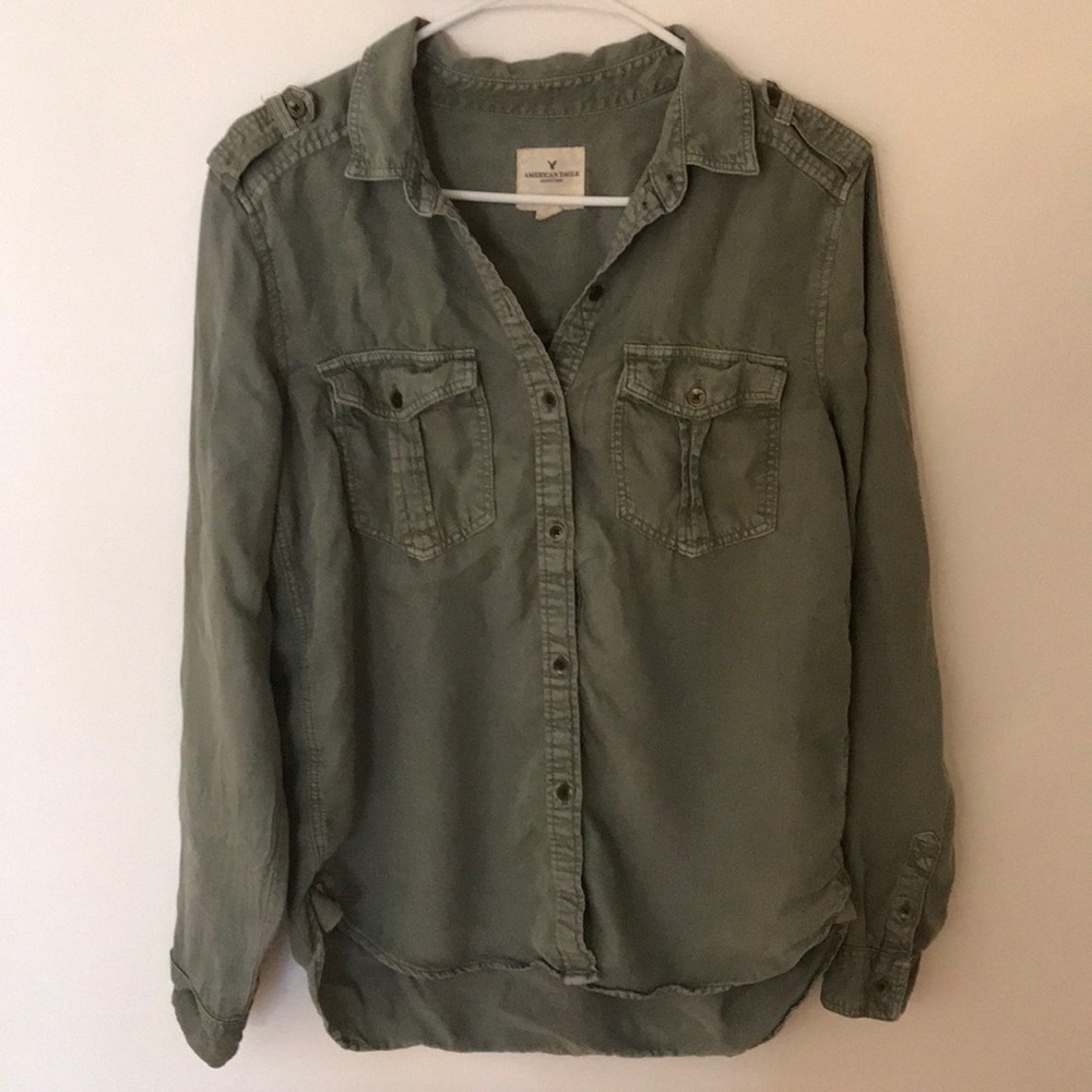 American eagle button up